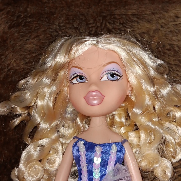Bratz custome doll Cloe Ooak - Picture 7 of 9